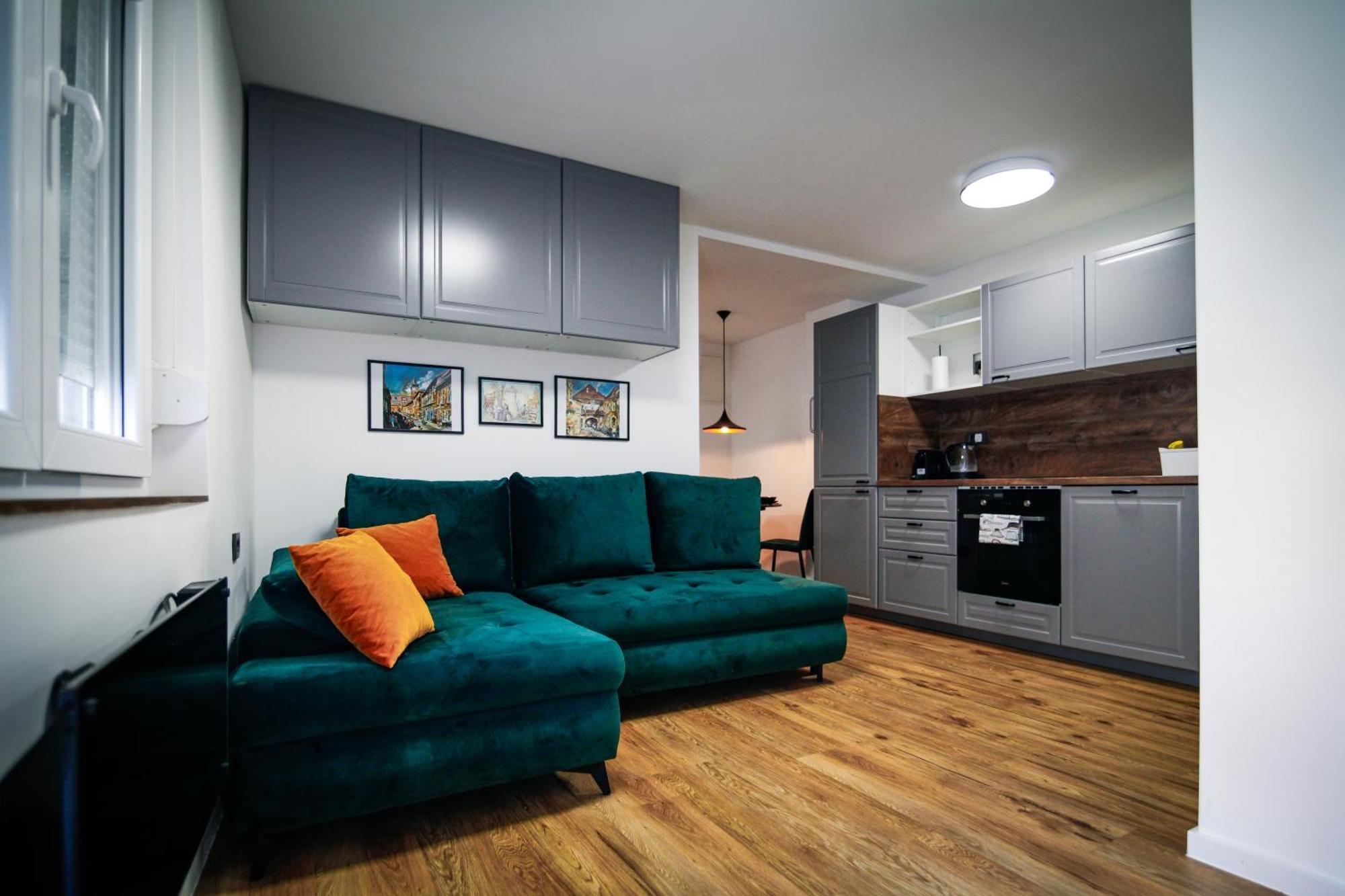 Old Roofs Apartment Zagreb Ngoại thất bức ảnh