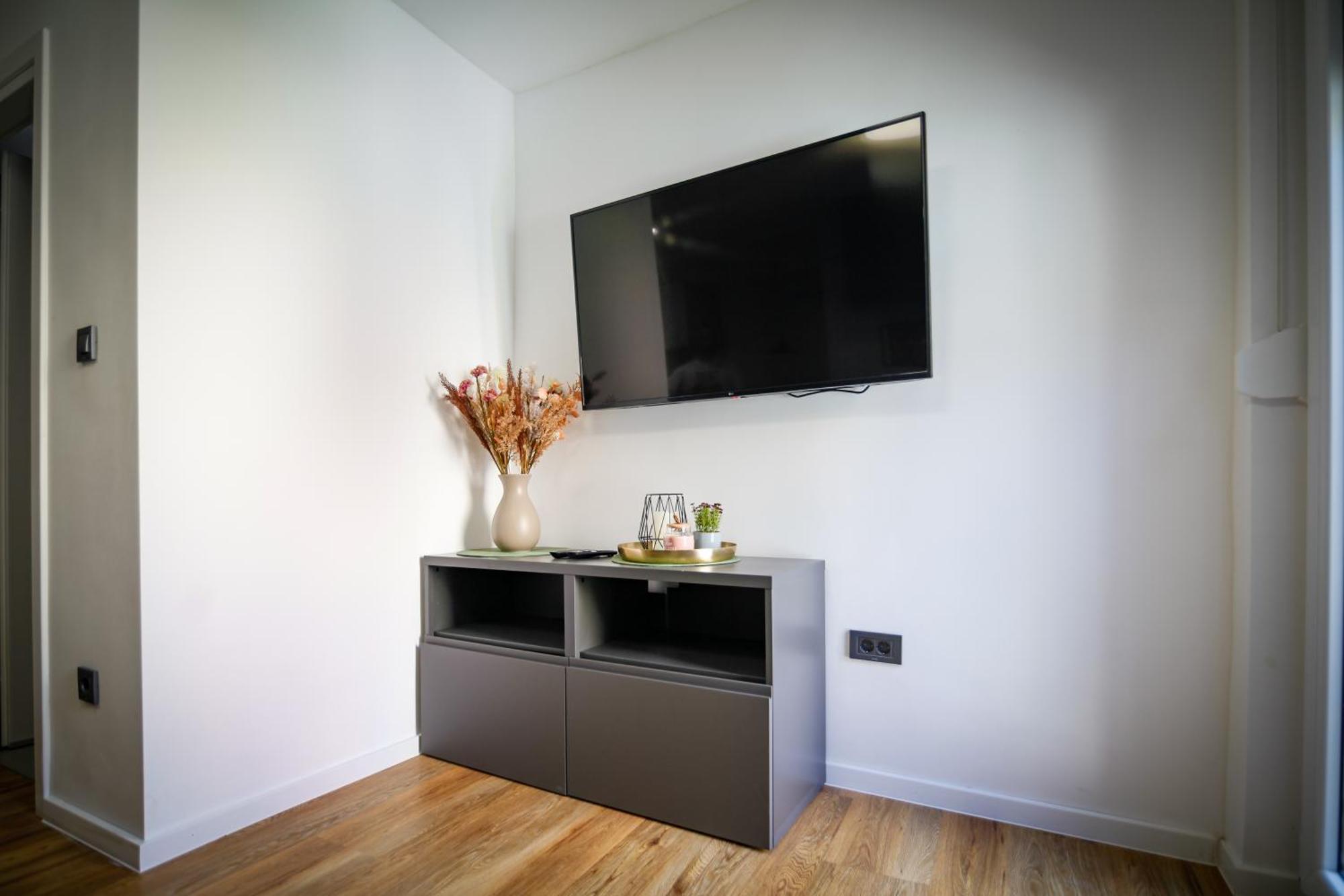 Old Roofs Apartment Zagreb Ngoại thất bức ảnh